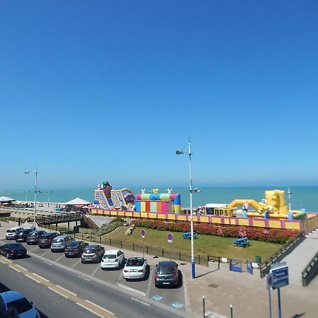 Residence Du Bord De Mer 9 Appartements Avec Une Vraie Vue Mer Le Tréport Esterno foto