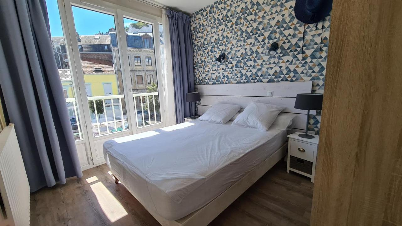 Residence Du Bord De Mer 9 Appartements Avec Une Vraie Vue Mer Le Tréport Esterno foto
