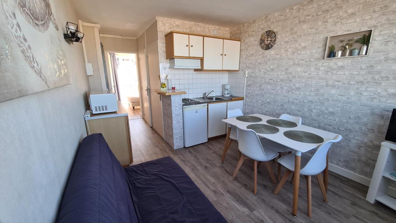 Residence Du Bord De Mer 9 Appartements Avec Une Vraie Vue Mer Le Tréport Esterno foto