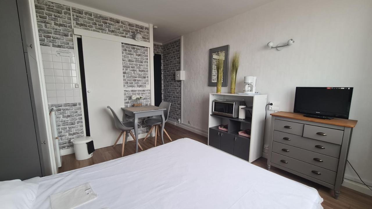 Residence Du Bord De Mer 9 Appartements Avec Une Vraie Vue Mer Le Tréport Esterno foto
