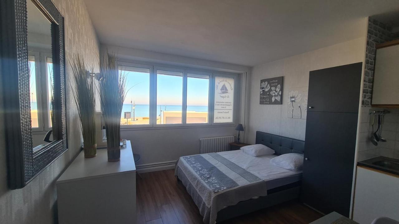 Residence Du Bord De Mer 9 Appartements Avec Une Vraie Vue Mer Le Tréport Esterno foto