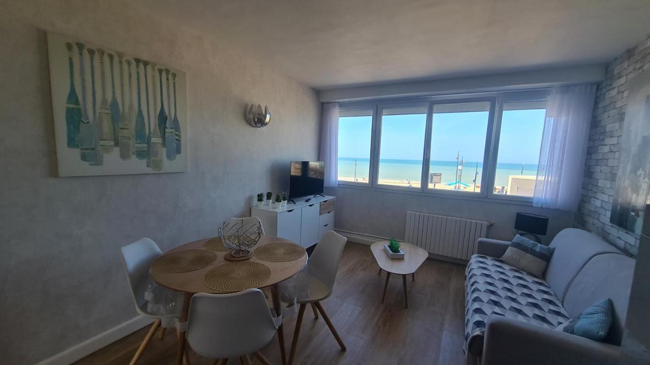 Residence Du Bord De Mer 9 Appartements Avec Une Vraie Vue Mer Le Tréport Esterno foto