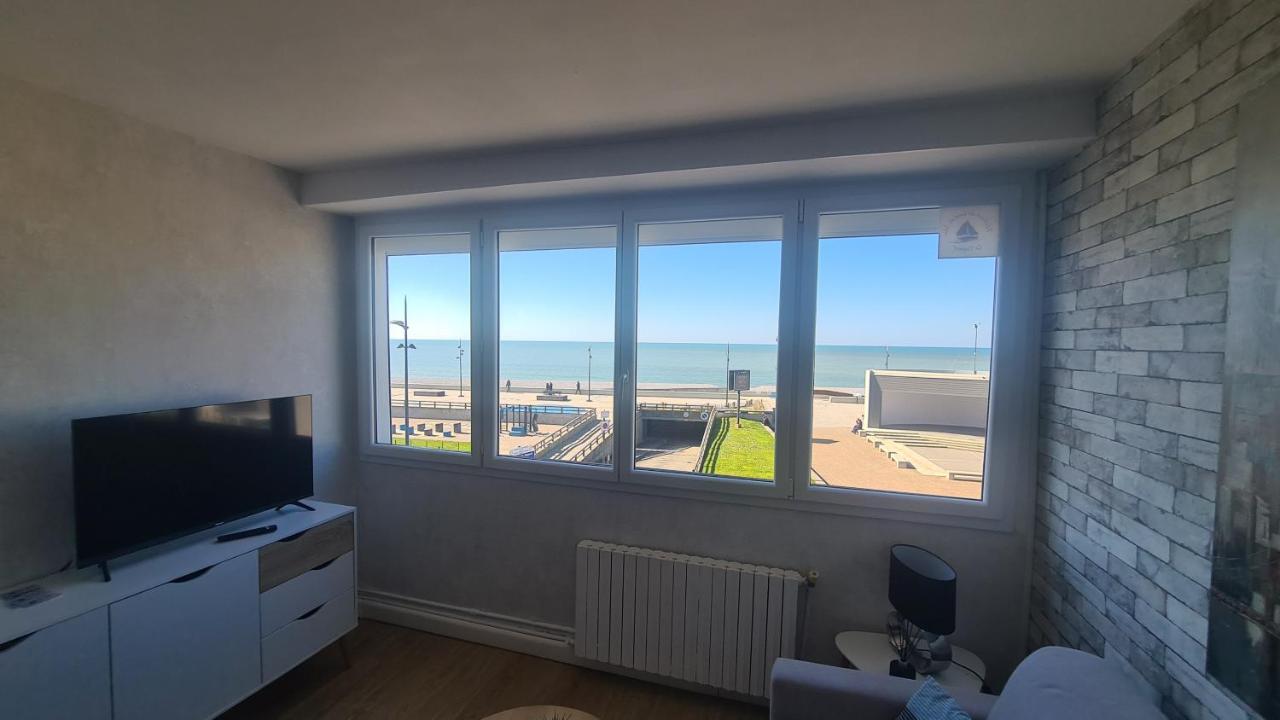 Residence Du Bord De Mer 9 Appartements Avec Une Vraie Vue Mer Le Tréport Esterno foto