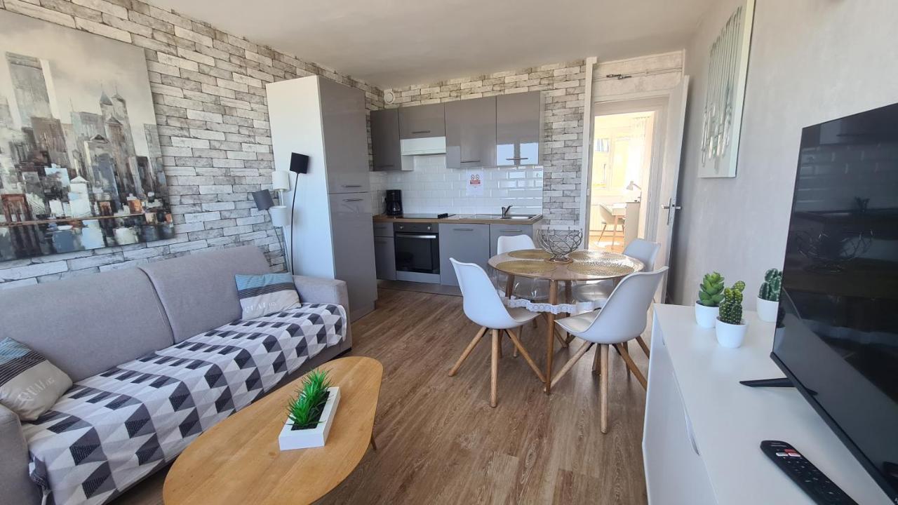 Residence Du Bord De Mer 9 Appartements Avec Une Vraie Vue Mer Le Tréport Esterno foto