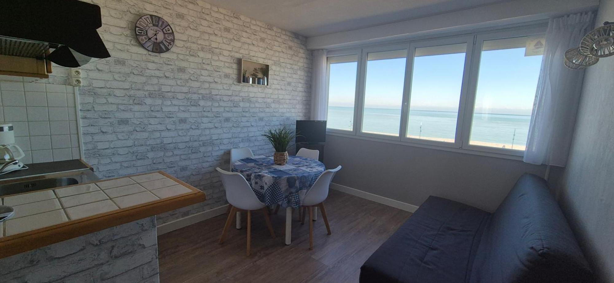 Residence Du Bord De Mer 9 Appartements Avec Une Vraie Vue Mer Le Tréport Esterno foto
