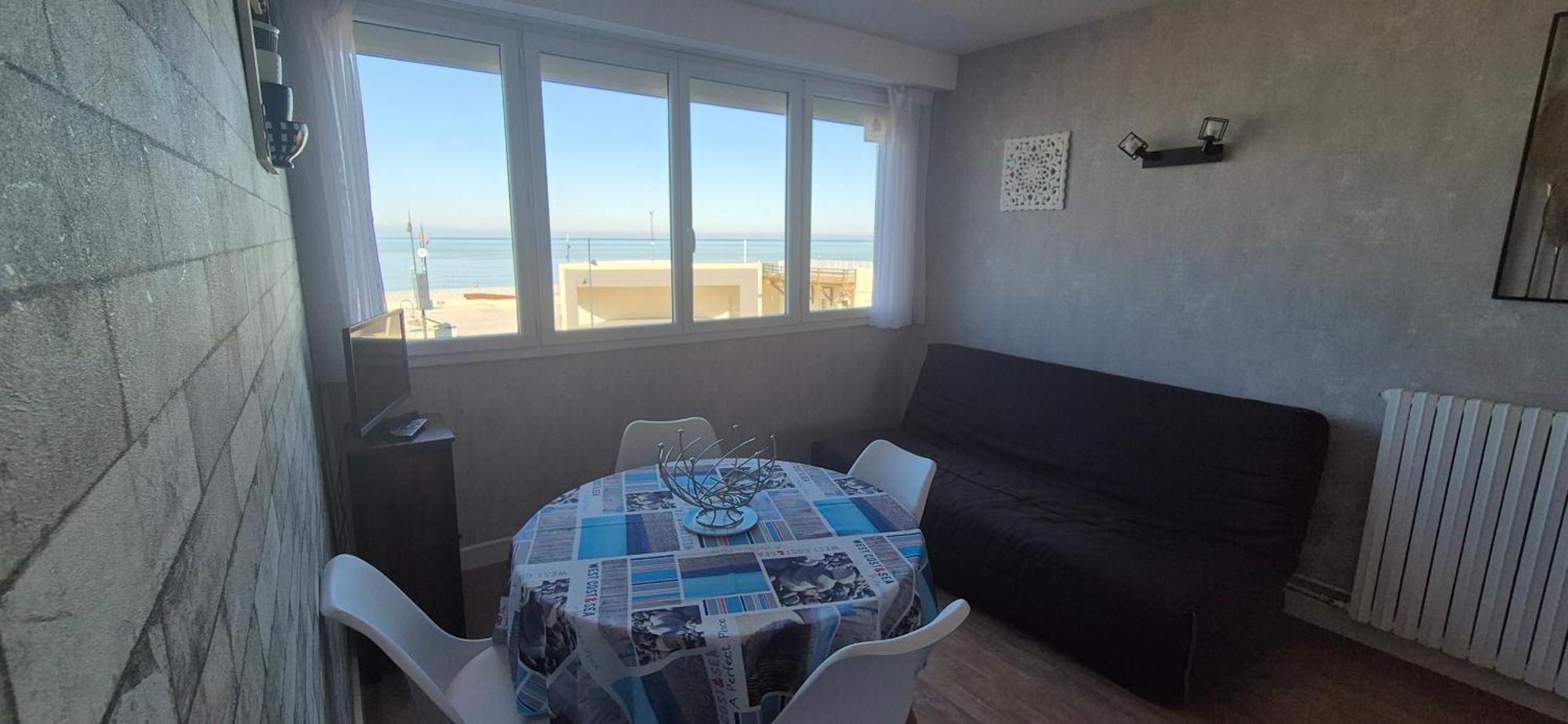 Residence Du Bord De Mer 9 Appartements Avec Une Vraie Vue Mer Le Tréport Esterno foto