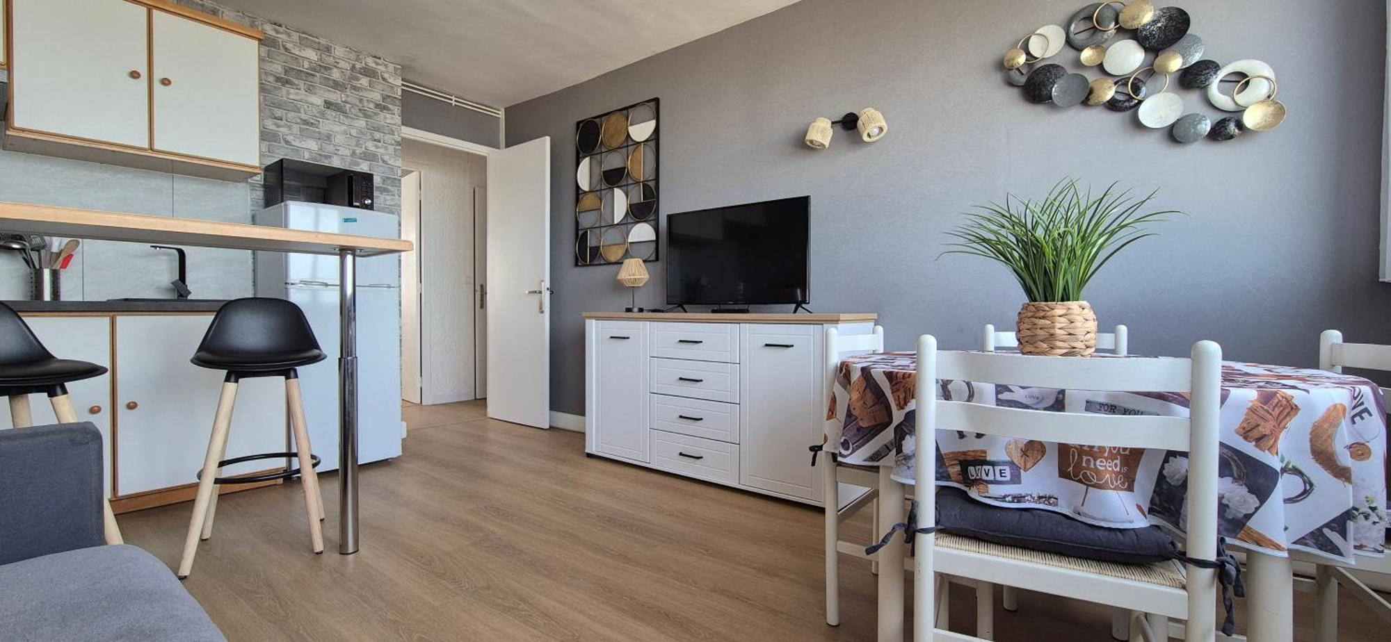 Residence Du Bord De Mer 9 Appartements Avec Une Vraie Vue Mer Le Tréport Esterno foto